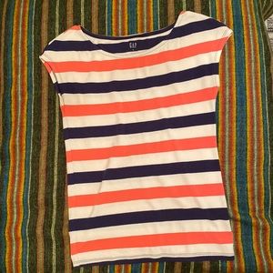 Cotton gap cap sleeve shirt